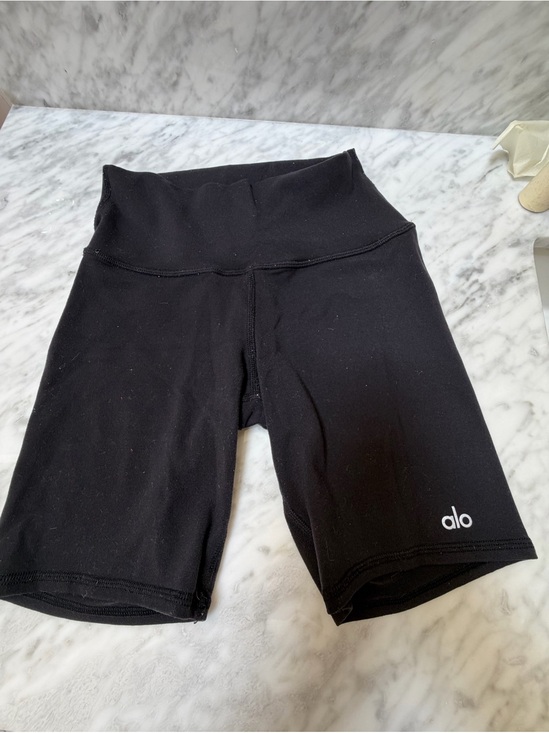 ALO Yoga Pants - ALO Yoga Black High-Rise Bike Shorts